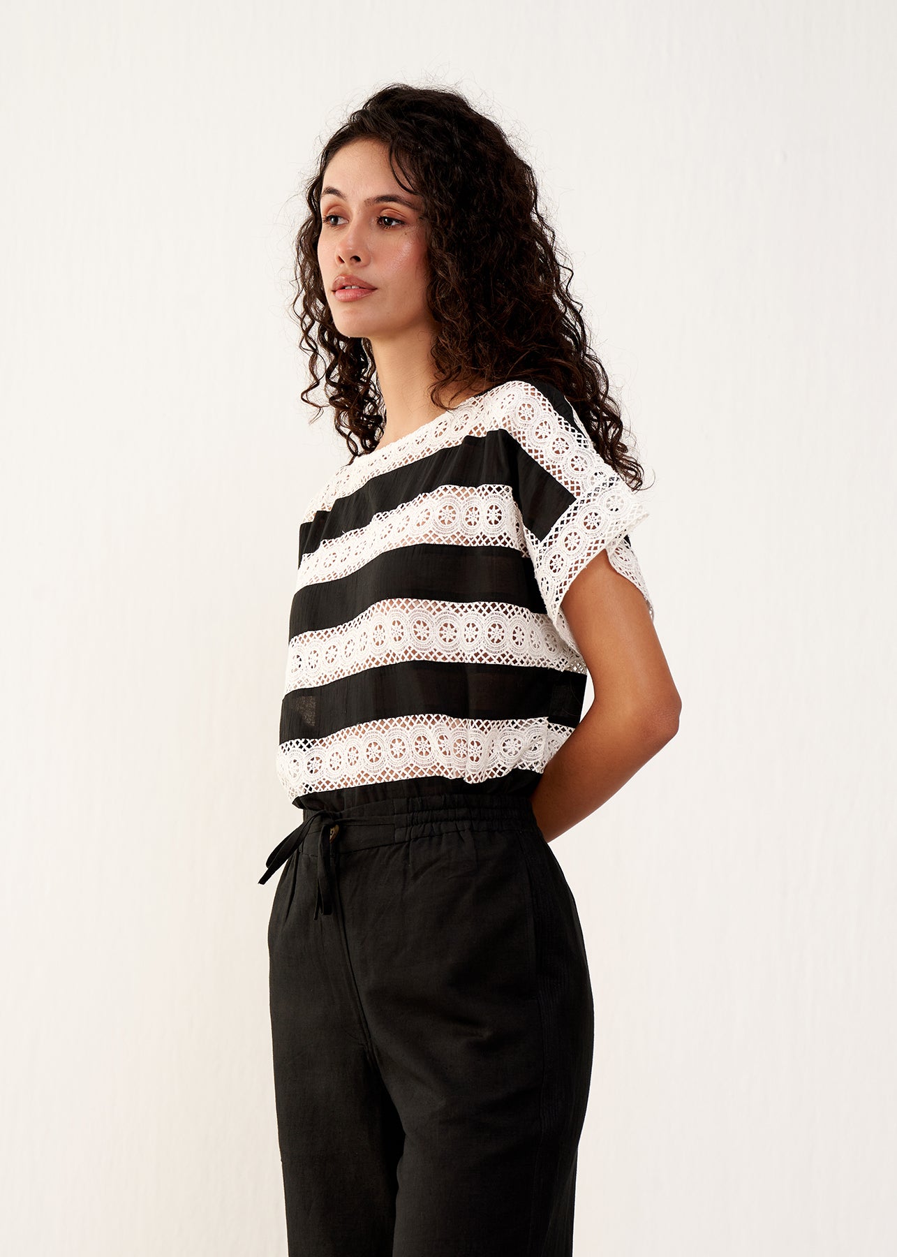 KOAKH- Bree Top- Black