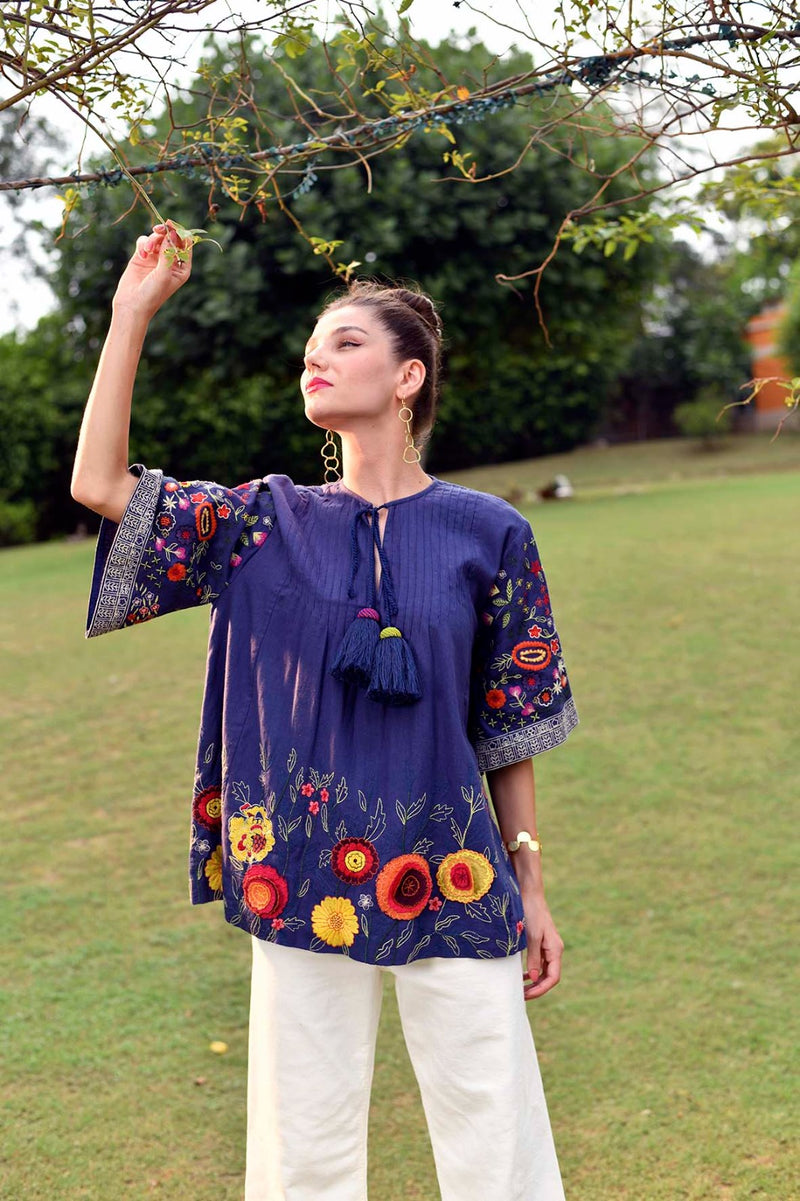 NIKA 1.0 Blue verve top