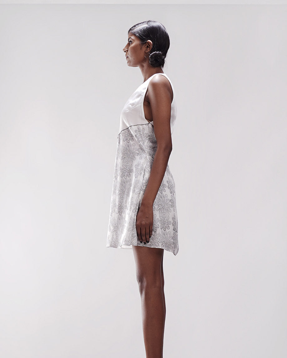 ATBW | ALL THINGS BLACK & WHITE