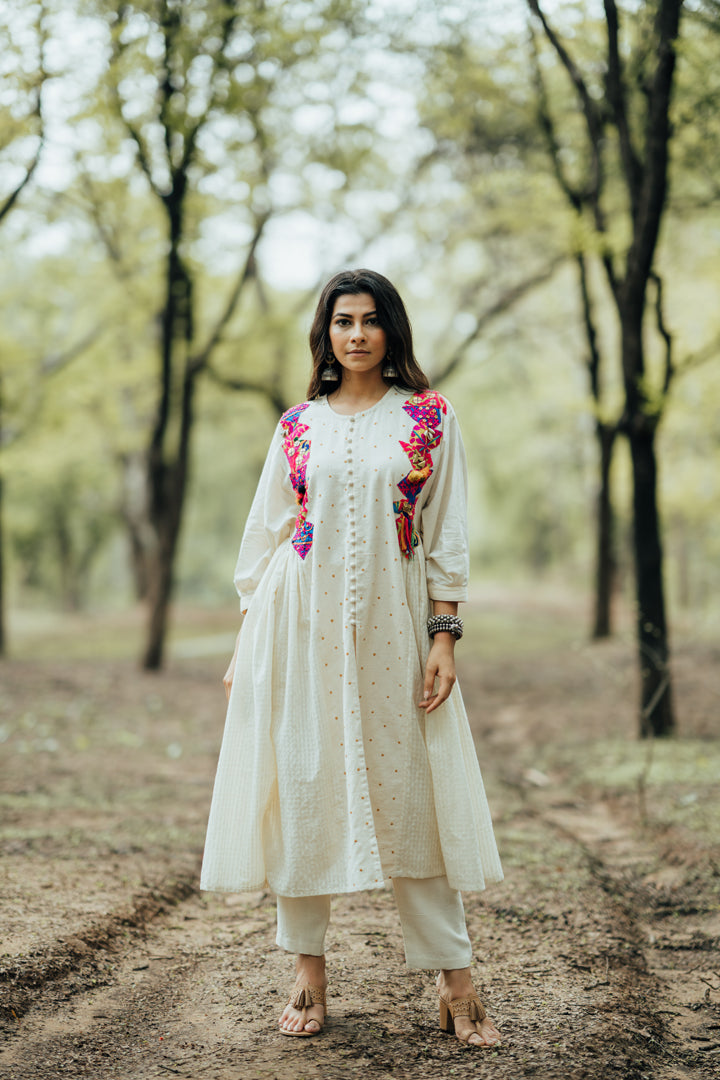 POOJA KEYUR -