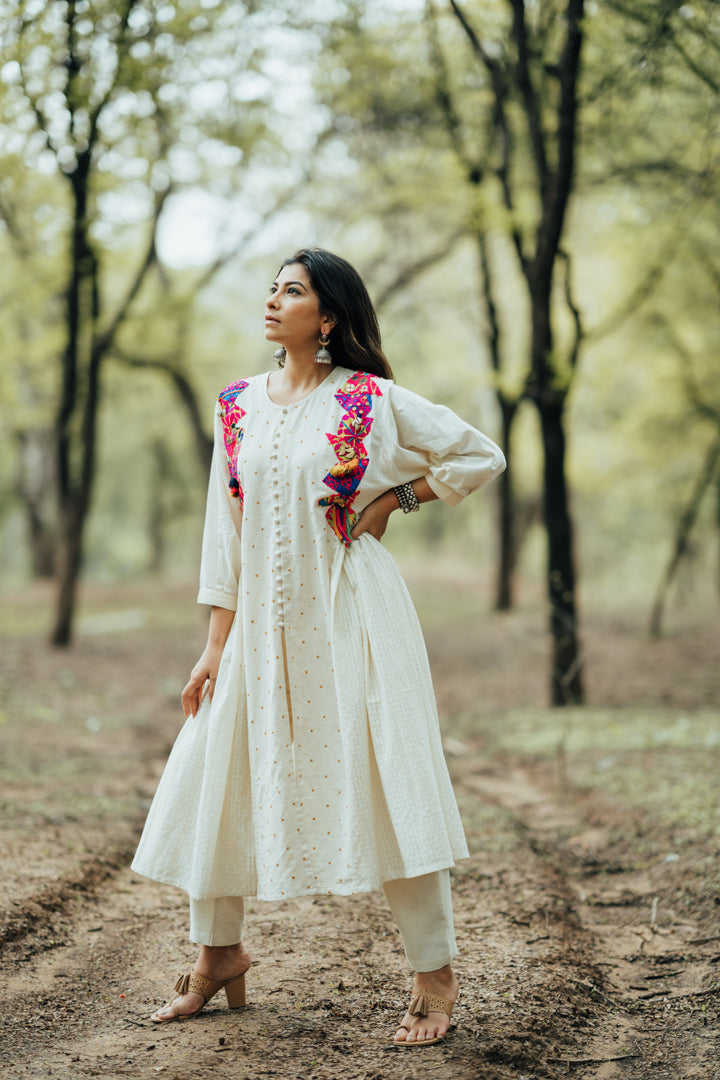 POOJA KEYUR -