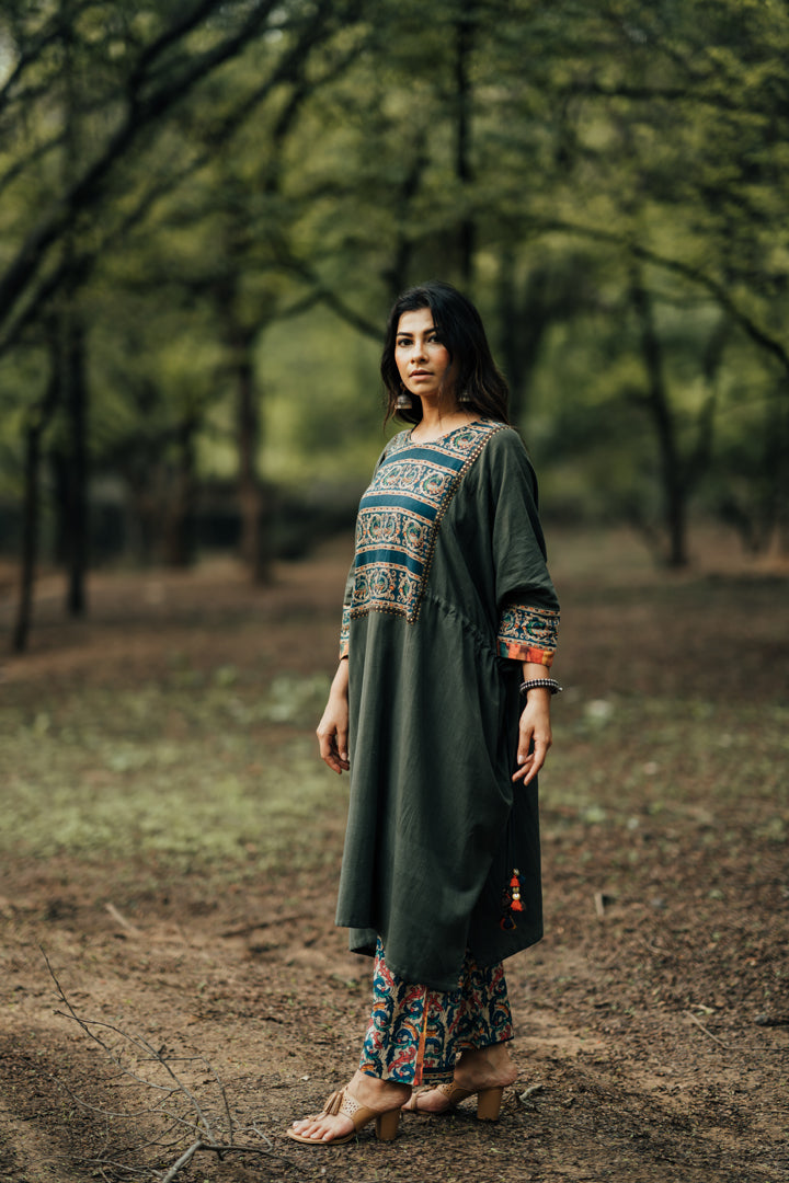POOJA KEYUR -