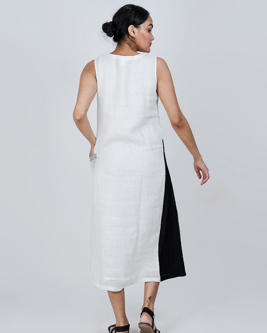 ATBW | ALL THINGS BLACK & WHITE