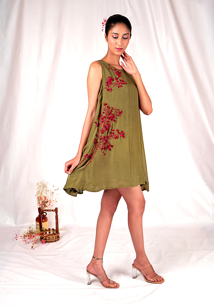 SEESA-Green tent-fitted dress with embroidery details
